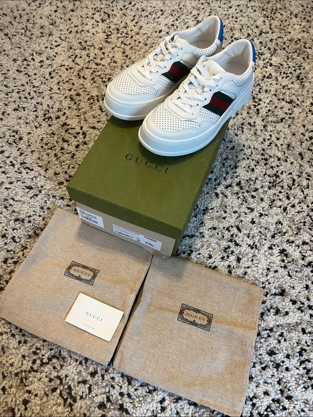 Gucci White Leather Low-Top Sneakers with Green & Red Web and Blue Heel Tab